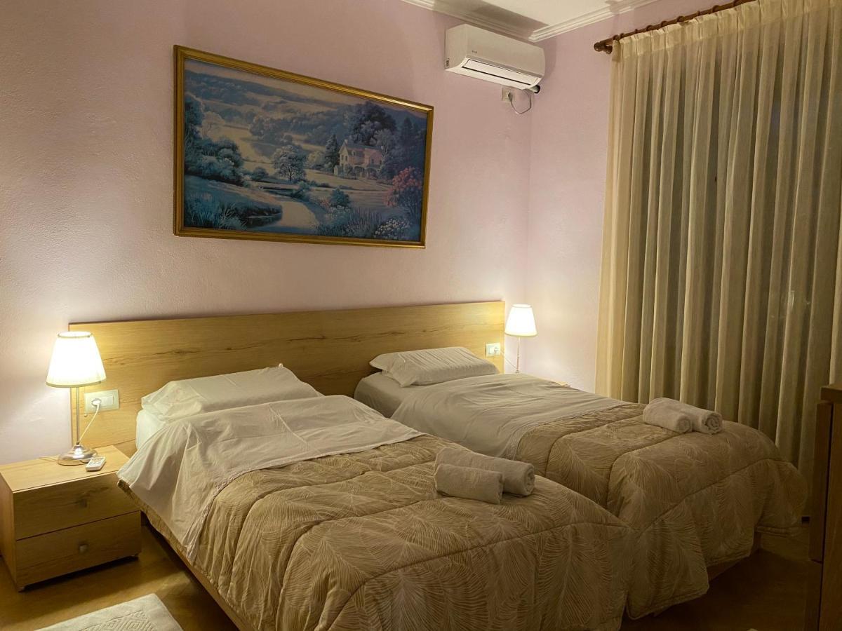 Ballo Apartments Gjirokastër Buitenkant foto