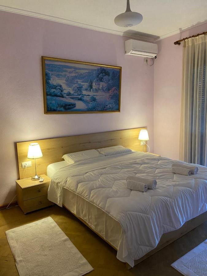 Ballo Apartments Gjirokastër Buitenkant foto