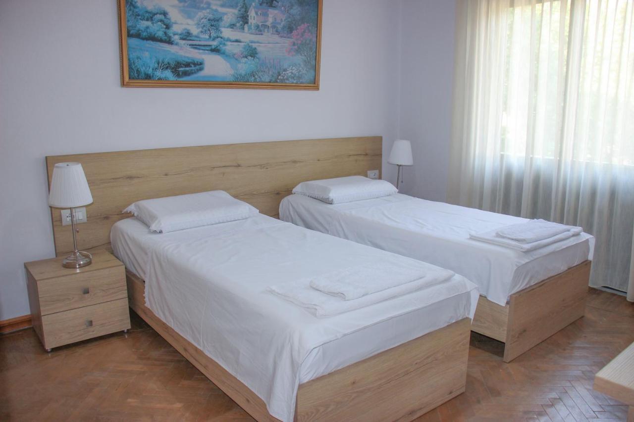 Ballo Apartments Gjirokastër Buitenkant foto