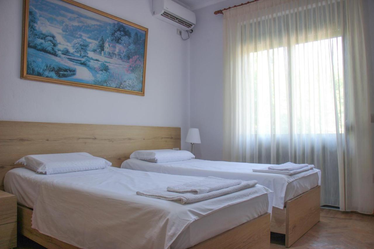 Ballo Apartments Gjirokastër Buitenkant foto
